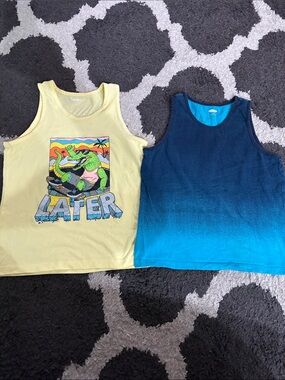 (2) Boys tanks size 8